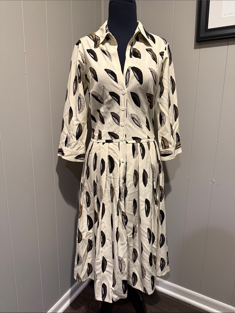 E SAMANTHA SUNG Women’s M Cream Midi Shirt Dress with Black and Brown Leaf Print